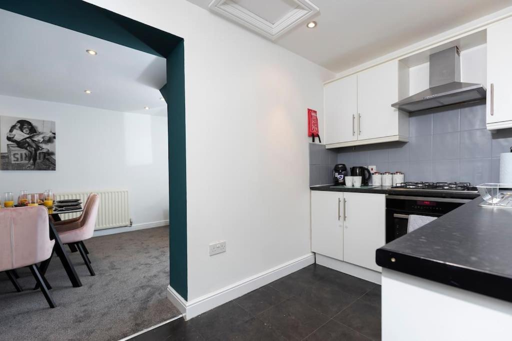 Town Centre & All The Comforts! Guisborough Exterior foto